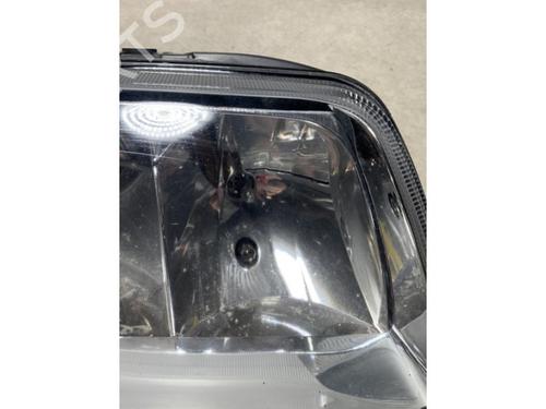 Right headlight VW POLO (6N2) 1.4 | BP25619576C29 
