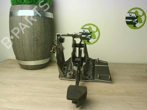 koblingspedal CITROËN C3 Picasso (SH_) 1.6 HDi (90 hp) 23981252