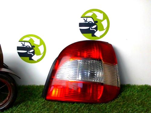 right-taillight-renault-scenic-i-mpv-ja01_-fa0_-1999-2000-2001-2002-2003-2004-2005-2006-2007-2008-2009-2010-32174355 main image