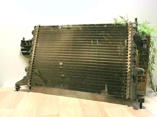 Used Water radiator OPEL TIGRA TwinTop (X04) 1.4 (R97) (90 hp) 25774856