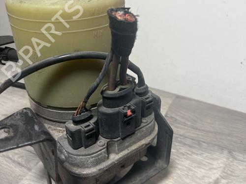 Used Steering pump Steering pump VW POLO IV (9N_, 9A_) 1.2 12V (64 hp) 36301430 36301430