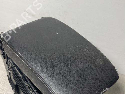 Armrest / Center console VW SCIROCCO III (137, 138) 2.0 TDI | BP31084754I20