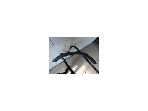 Used Front left wheel arch trim RENAULT MASTER II Bus (JD) 2.5 D (JD1A, JD0E, JD0A, JD1E) (80 hp) 24651981