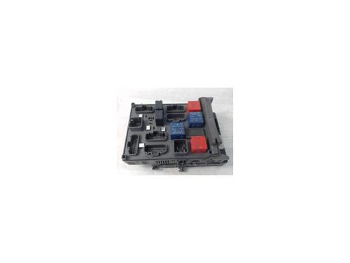 Used Fuse box RENAULT LAGUNA II (BG0/1_) 1.8 16V (BG0B, BG0M) (120 hp) 24028016
