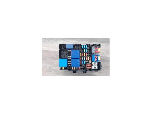 Sikringsdose RENAULT MEGANE IV Hatchback (B9A/M/N_) 1.6 dCi 130 (B9A4) (130 hp) 25472847