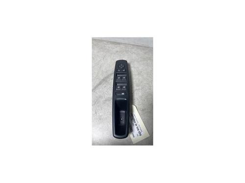 Used Left front window switch RENAULT MEGANE III Hatchback (BZ0/1_, B3_) 1.6 16V (BZ1B, BZ1H) (110 hp) 31084994