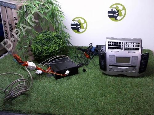 Radio TOYOTA YARIS (_P9_) 1.4 D-4D (NLP90_, NLP90R) (90 hp) 24023471