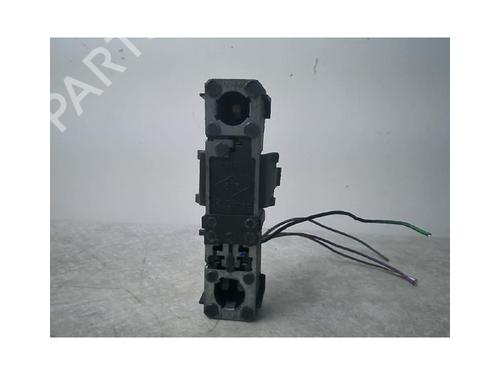 Used Licence plate light RENAULT LAGUNA I (B56_, 556_) 1.8 16V (B563, B564) (120 hp) 21183285