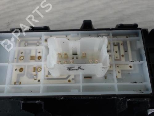 Used Right front window switch NISSAN MICRA V (K14) 1.0 IG-T 100 (101 hp) 24462457