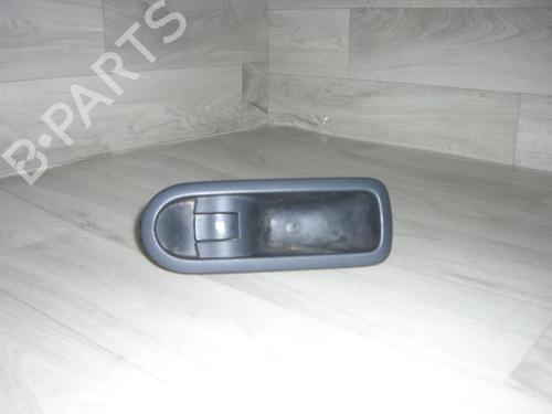 switch-renault-megane-ii-bm01_-cm01_-2001-2002-2003-2004-2005-2006-2007-2008-2009-2010-2011-2012-24021305 main image