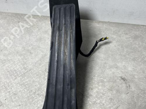 BP32087111I4 main image