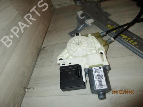 Rudehejsemekanisme venstre bagtil RENAULT MEGANE III Hatchback (BZ0/1_, B3_) 1.9 dCi (BZ0N, BZ0J) | BP21182592C24