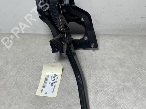 Used Break pedal MERCEDES-BENZ S-CLASS (W220, V220) S 320 CDI (220.026, 220.126) (197 hp) 30705258