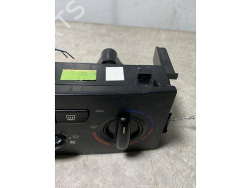 Climate control PEUGEOT EXPERT Van (222) 1.9 TD | BP24424975I5 