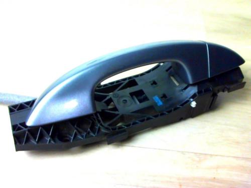 Used Front right exterior door handle VW GOLF VI (5K1) 1.6 TDI (105 hp) 26028104