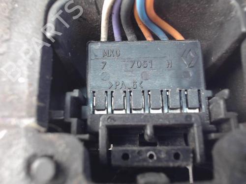 Licence plate light RENAULT SCÉNIC II (JM0/1_) 1.9 dCi (JM0G, JM12, JM1G, JM2C) | BP31638155I40