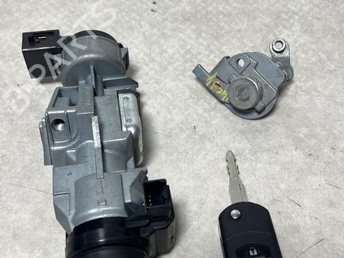 Used Ignition barrel MAZDA 5 (CW) 1.6 CD (116 hp) 33044801