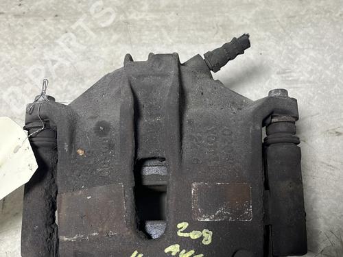 Used Left front brake caliper Left front brake caliper PEUGEOT 208 I (CA_, CC_) 1.4 HDi (68 hp) 32780137 32780137
