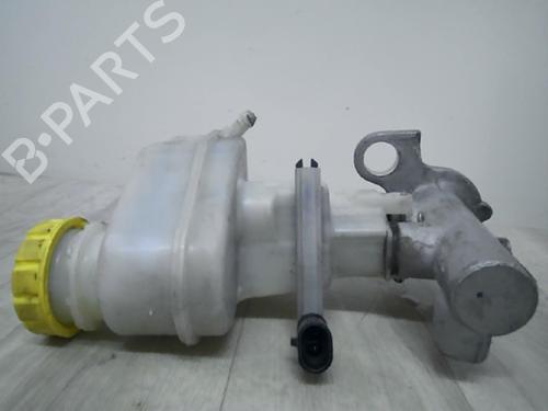 brake-master-cylinder-alfa-romeo-159-939_-2005-2006-2007-2008-2009-2010-2011-2012-25618522 main image