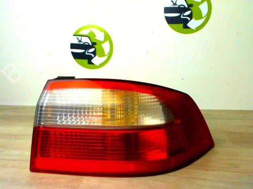 Used Right taillight RENAULT LAGUNA II (BG0/1_) 1.9 dCi (BG08, BG0G) (120 hp) 24024471