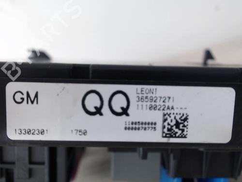 Fuse box OPEL ASTRA J (P10) 2.0 CDTI (68) | BP24026465E1 