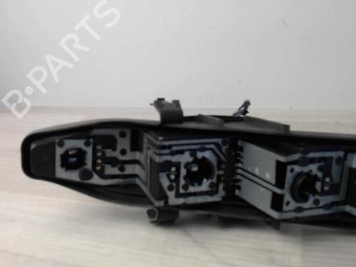 Used Licence plate light RENAULT SCÉNIC II (JM0/1_) 1.9 dCi (JM0G, JM12, JM1G, JM2C) (120 hp) 31638154