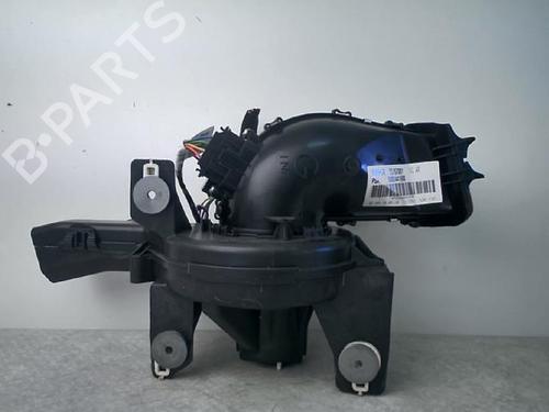 Air vent PEUGEOT 5008 (0U_, 0E_) 1.6 HDi | BP24027577I21