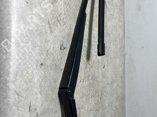 front-windshield-wiper-arm-vw-scirocco-iii-137-138-2008-2009-2010-2011-2012-2013-2014-2015-2016-2017-2018-30917295 main image
