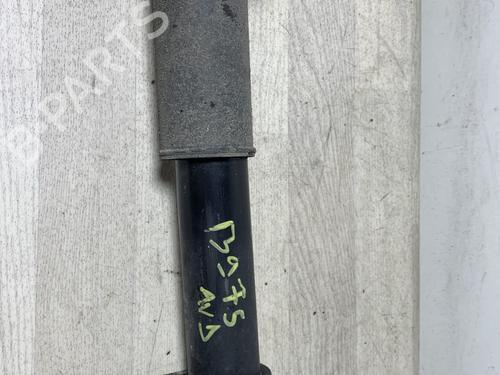 Used Right front shock absorber Right front shock absorber SUZUKI GRAND VITARA I (FT, HT) 2.0 HDI 110 16V 4x4 (SQ420D, TD83V, JA420WD) (109 hp) 26199303 26199303