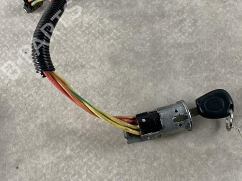 Used Ignition barrel Ignition barrel RENAULT MEGANE I (BA0/1_) 1.4 e (BA0E, BA0V) (75 hp) 30807309 30807309