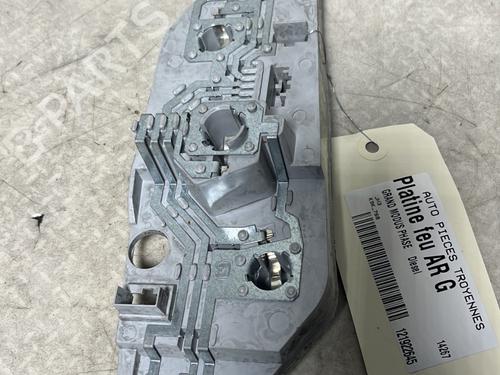 Nummerpladelys RENAULT MODUS / GRAND MODUS (F/JP0_) 1.5 dCi (FP0E, JP0E) (65 hp) 32628325