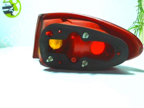 Right taillight ALFA ROMEO 147 (937_) 1.9 JTD (937.AXF1A, 937.BXF1A) | BP25618072C35