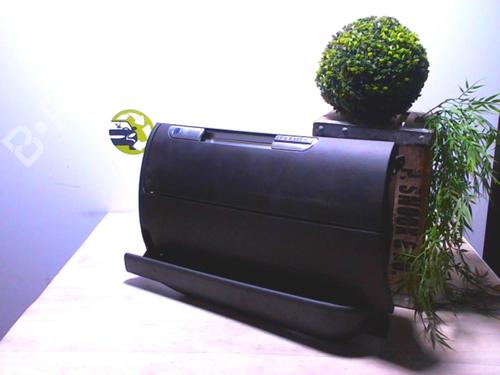 Used Glove box AUDI TT (8N3) 1.8 T (180 hp) 25618176