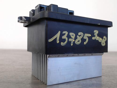 Used Heater resistor Heater resistor PEUGEOT 3008 II SUV (MC_, MR_, MJ_, M4_) 1.2 THP/ PureTech 130 (MRHNSM, MRHNSU, MRHNSJ, MRHNYW,... (131 hp) 25619796 25619796