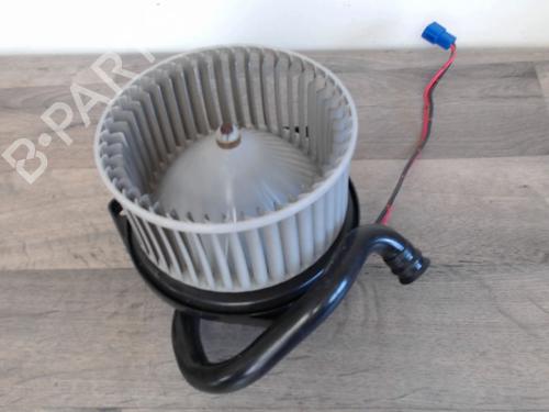 Used Air vent SUZUKI GRAND VITARA I (FT, HT) 2.0 HDI 110 16V 4x4 (SQ420D, TD83V, JA420WD) (109 hp) 27291450