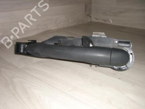Used Front right exterior door handle RENAULT CLIO III (BR0/1, CR0/1) 1.5 dCi (C/BR0G, C/BR1G) (68 hp) 24027352
