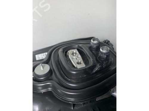 Heater matrix box AUDI A3 Sportback (8VA, 8VF) 1.6 TDI | BP30808070M61