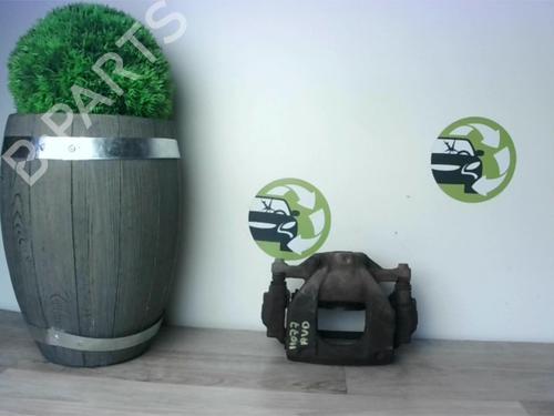 Used Right front brake caliper TOYOTA AURIS (_E15_) 2.0 D-4D (ADE150_, ADE150R) (126 hp) 24027677