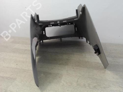 Middle console RENAULT TWINGO II (CN0_) 1.2 16V (CN0K, CN0V, CN0A) | BP31252264I22