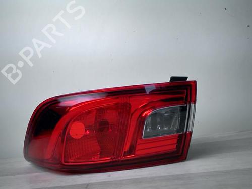 Used Right taillight RENAULT CLIO IV (BH_) 0.9 TCe 75 (BHNP) (76 hp) 25618915