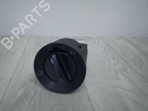 Used Headlight switch Headlight switch VW POLO IV (9N_, 9A_) 1.4 TDI (70 hp) 21182254 21182254
