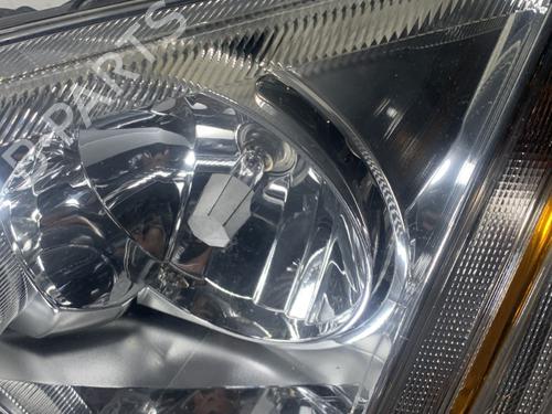 Left headlight FORD FOCUS C-MAX (DM2) 2.0 TDCi | BP29823413C28