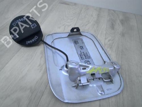 Klapa wlewu paliwa AUDI A4 B7 Avant (8ED) 2.0 TDI | BP25618339C131 