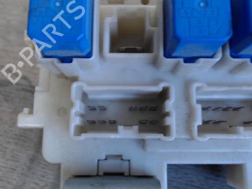 Fuse box RENAULT KOLEOS I (HY_) 2.0 dCi (HY0K) | BP27281964E1 