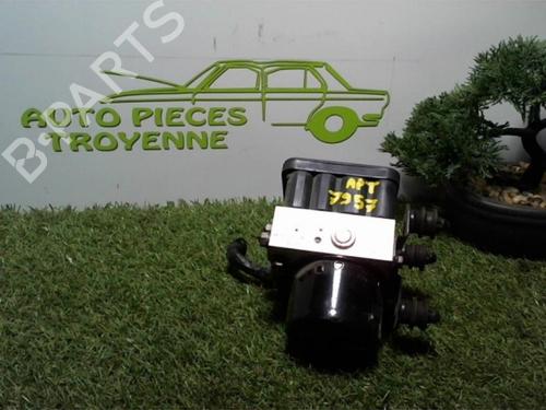Used ABS pump SEAT TOLEDO III (5P2) 1.9 TDI (105 hp) 25618184