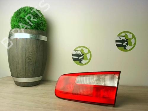 Used Right tailgate light RENAULT LAGUNA II (BG0/1_) 1.8 16V (BG0B, BG0C, BG0J, BG0M, BG0V) (121 hp) 24024255