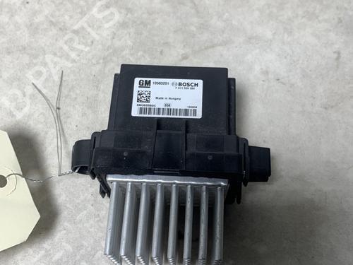 Used Heater resistor Heater resistor OPEL MERIVA B MPV (S10) 1.7 CDTI (75) (131 hp) 30807521 30807521