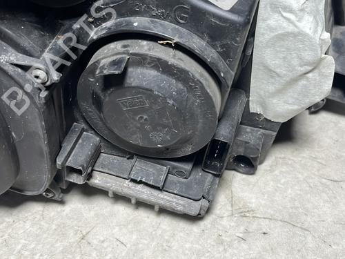 Left headlight RENAULT ESPACE IV (JK0/1_) 2.0 dCi (JK01, JK02, JK1J, JK1K, JK1H) | BP32492774C28