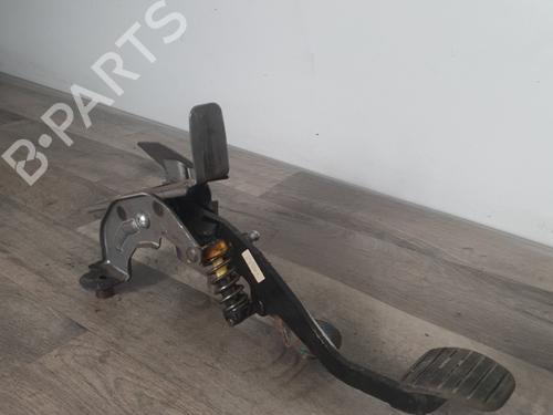 Clutch pedal RENAULT CLIO IV (BH_) 1.5 dCi 75 | BP30807991I13