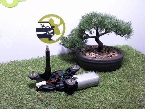Used Rear wiper motor Rear wiper motor FIAT PUNTO (188_) 1.3 JTD 16V (70 hp) 31638025 31638025